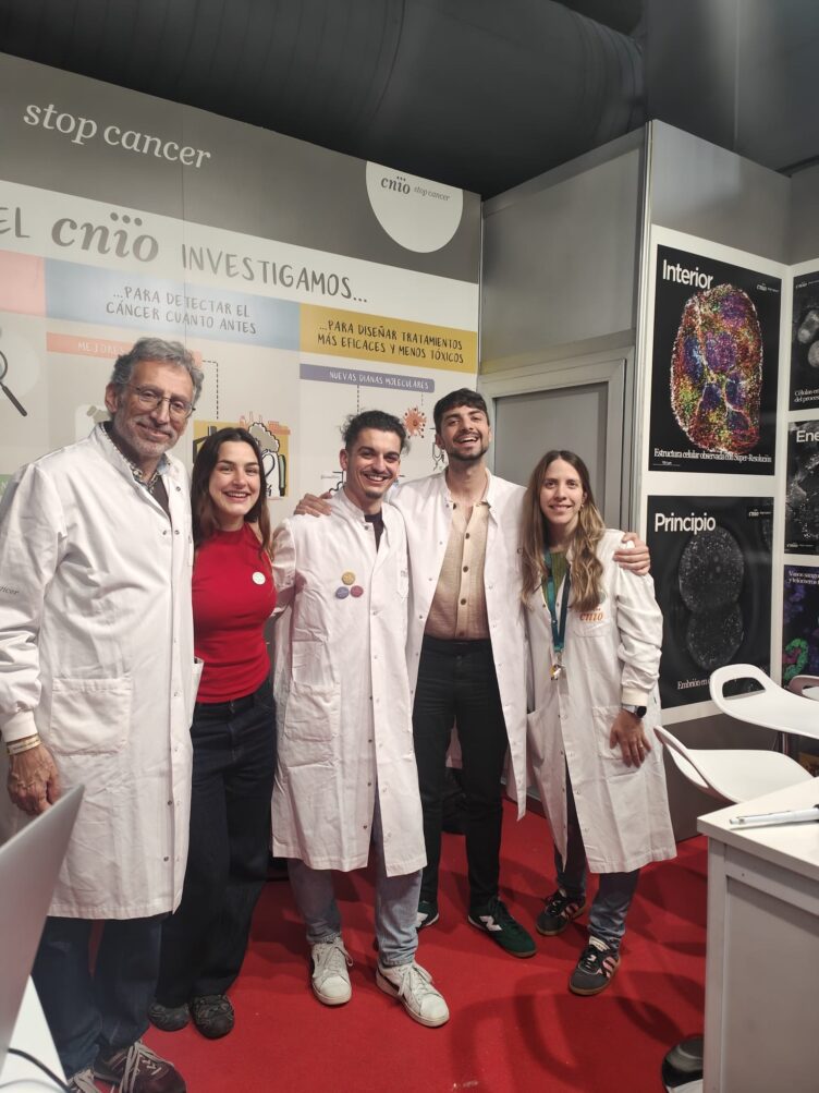 Desde la izda.: Jorge Martínez, Sofía García, Miguel Curto, Álex Alonso y Bárbara Beatriz Báez Solveira. /CNIO