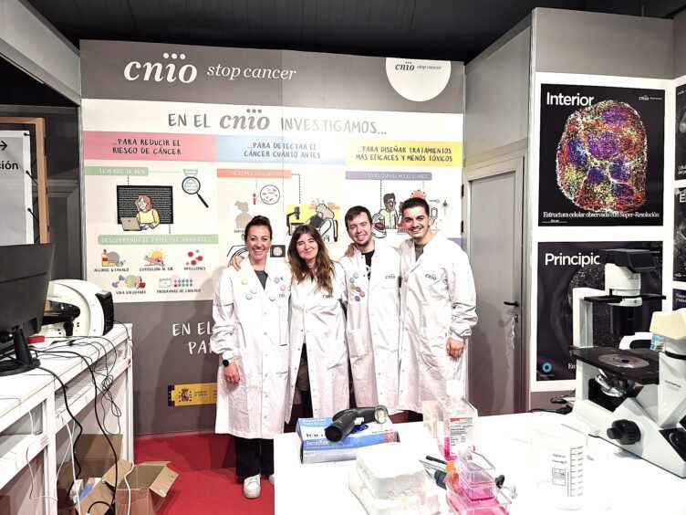 Desde la izda.: Diana Retana, Ana Cuadrado, Sergi Roig y Miguel Curto. /CNIO